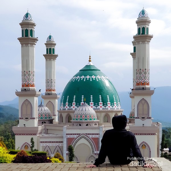 Masjid Abu Bakar SMKN 1 Kawunganten: Solusi Layanan Terbaik untuk Komunitas Cilacap